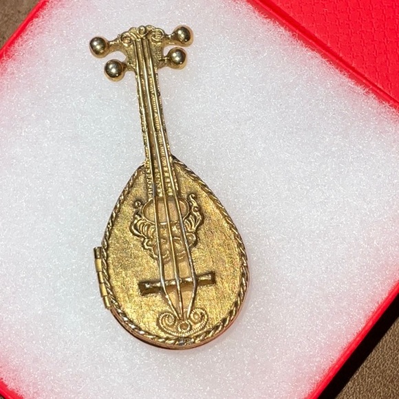 Avon 1971 Mandolin Shaped Hinged Solid Perfume Glace Holder Empty - Picture 4 of 10